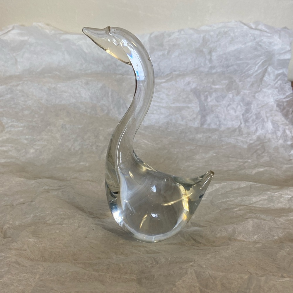 Hand Blown Art Glass Head Down Swan Figurine Paperweight Gift Collectible Clear